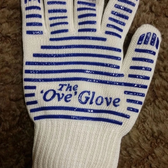 Heat & Flame Resistant Oven Glove - White with Blue - Picture 4 of 8